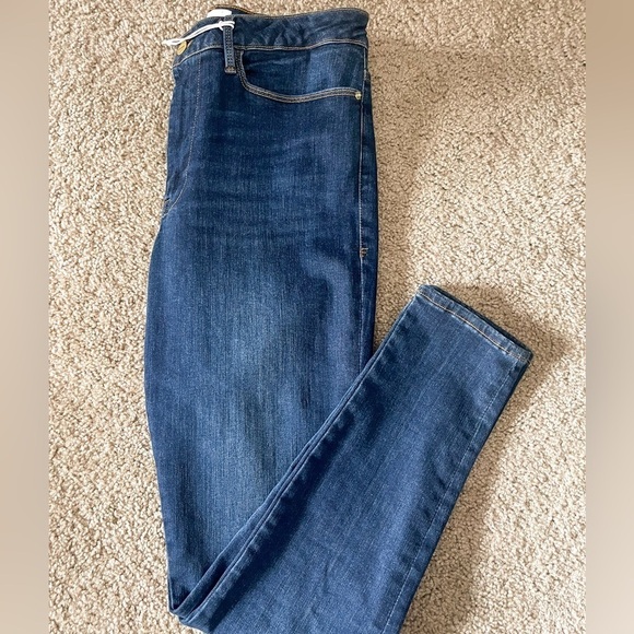 Frame Le One Skinny Mid Ride Jeans, Size 2 - Picture 6 of 15